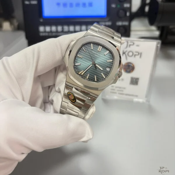 DDF工場製】パテック・フィリップ ノーチラス 5711/1A-010｜ネイビー