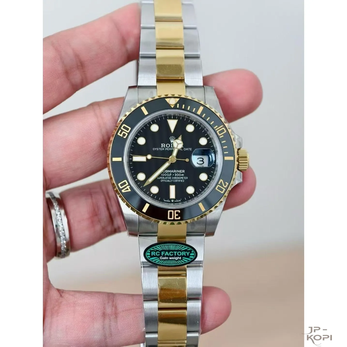 ロレックス サブマリーナーデイト 126613ln-0002|ブラック 41mm 上海Cal.3235 加重版【RC工場製 高品質コピー腕時計】 - 画像 (2)