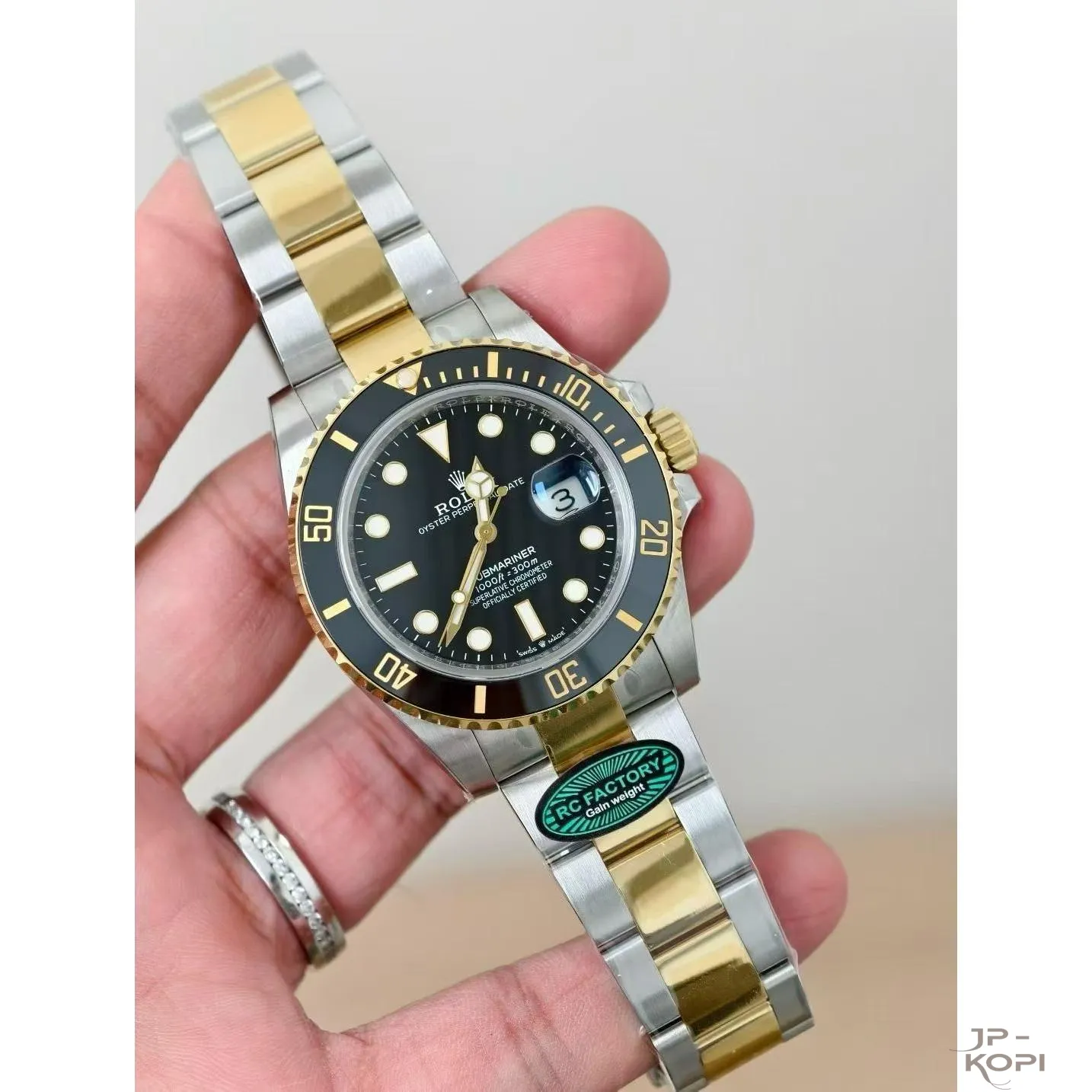 ロレックス サブマリーナーデイト 126613ln-0002|ブラック 41mm 上海Cal.3235 加重版【RC工場製 高品質コピー腕時計】 - 画像 (3)