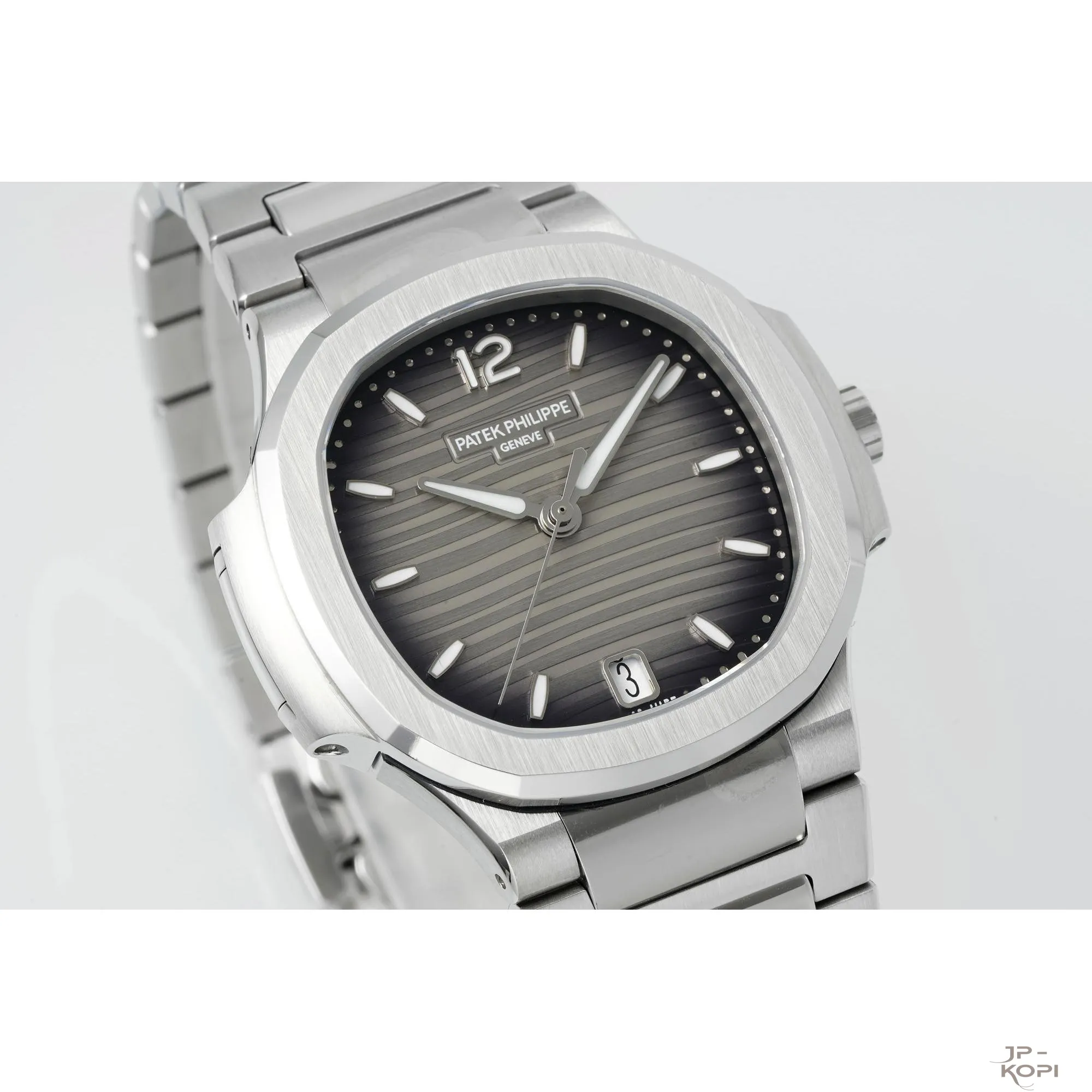 【DDF工場製】パテック・フィリップ ノーチラス 7118/1A-011|スモークグレーダイアル 35.2mm 丹東Cal.324 - 画像 (3)
