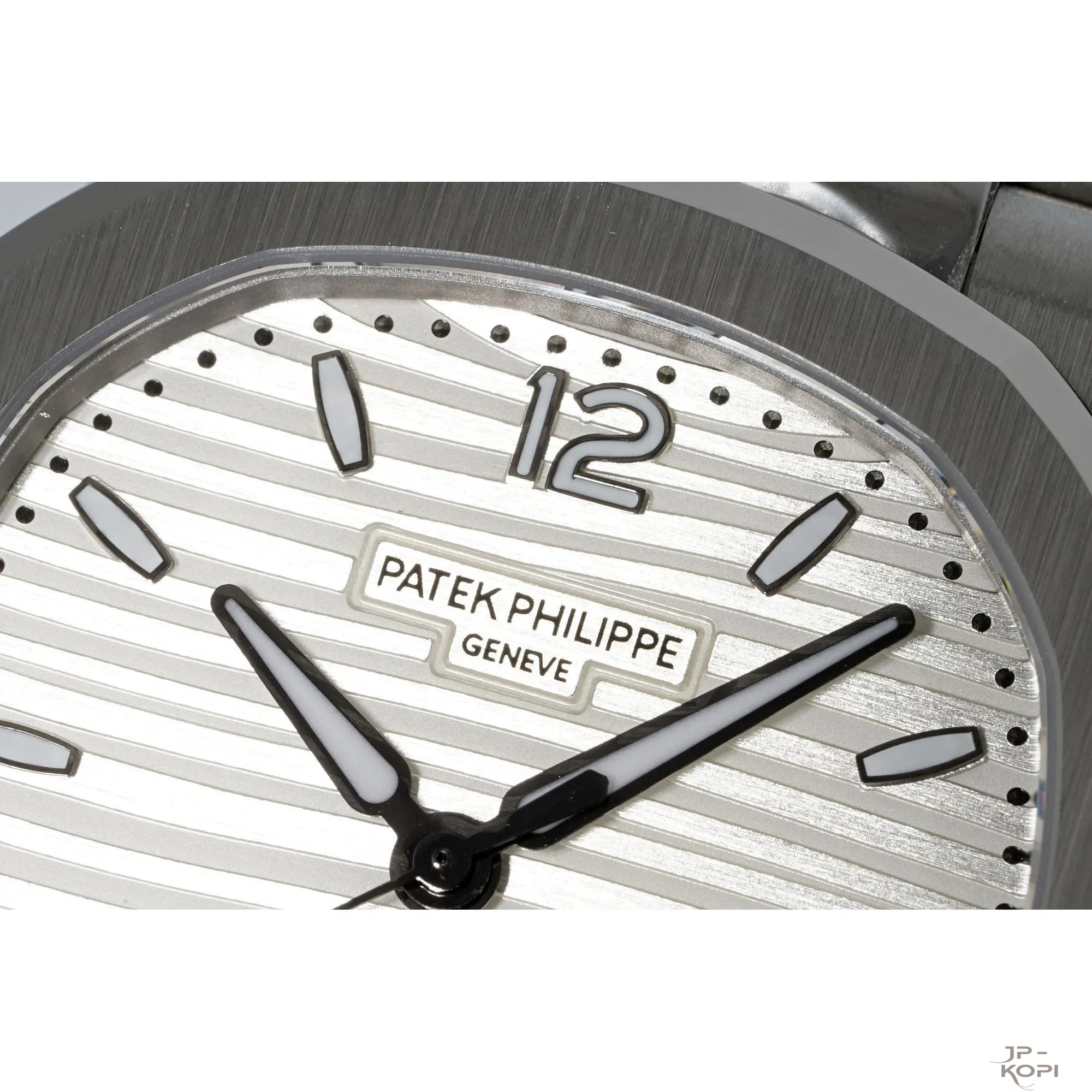 【DDF工場製】パテック・フィリップ ノーチラス 7118/1A-010|シルバーダイアル 35.2mm 丹東Cal.324 - 画像 (5)