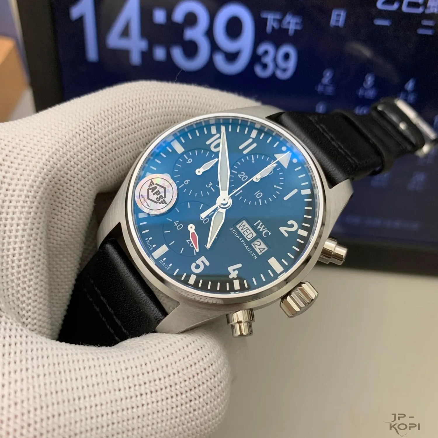 IWC パイロットウォッチ IW378001|ブラックダイアル クロノグラフ 丹東Cal.69385【APS工場製】 - 画像 (5)
