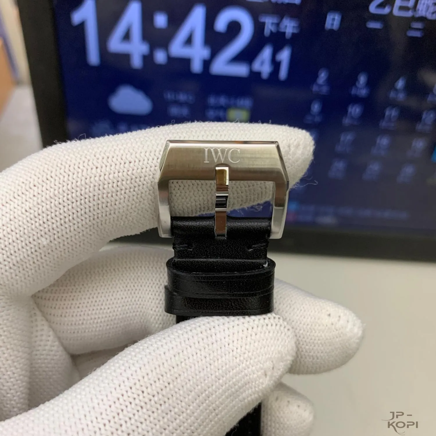 IWC パイロットウォッチ IW378001|ブラックダイアル クロノグラフ 丹東Cal.69385【APS工場製】 - 画像 (10)