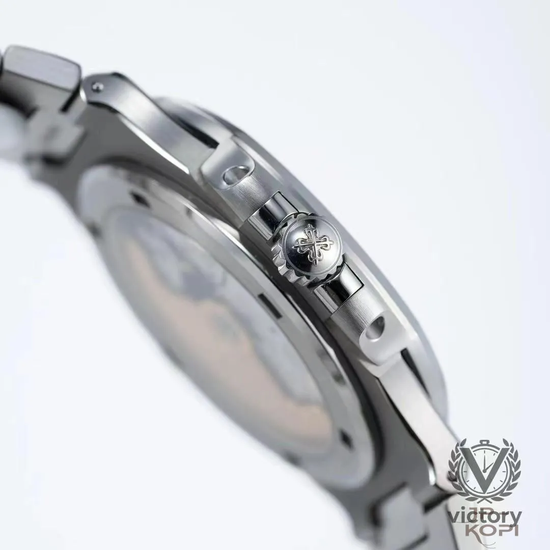 パテック・フィリップ ノーチラス 5711/1A-010|ネイビーダイヤル × ステンレススティール【VICTORYファクトリー製】 - 画像 (6)
