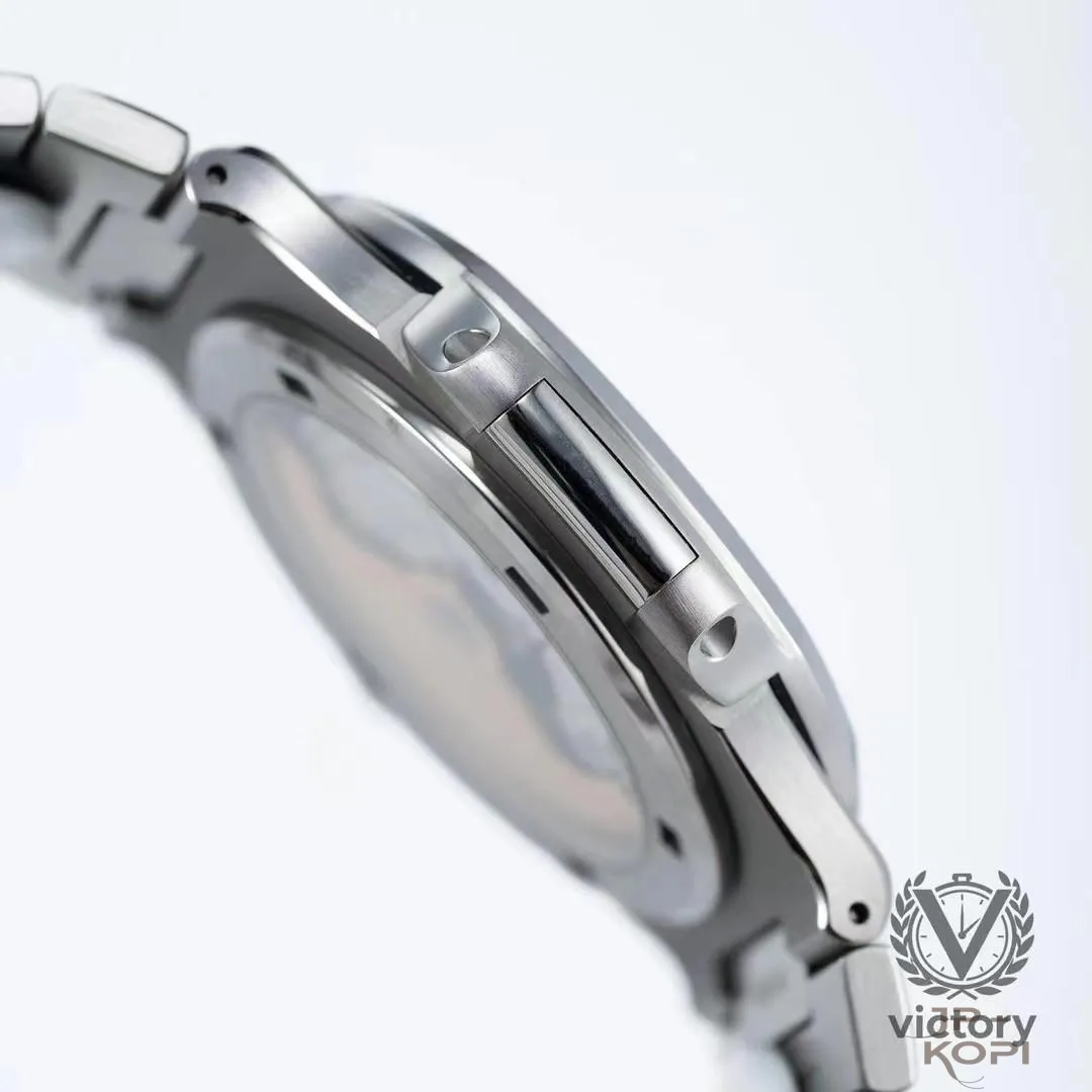 パテック・フィリップ ノーチラス 5711/1A-010|ネイビーダイヤル × ステンレススティール【VICTORYファクトリー製】 - 画像 (7)