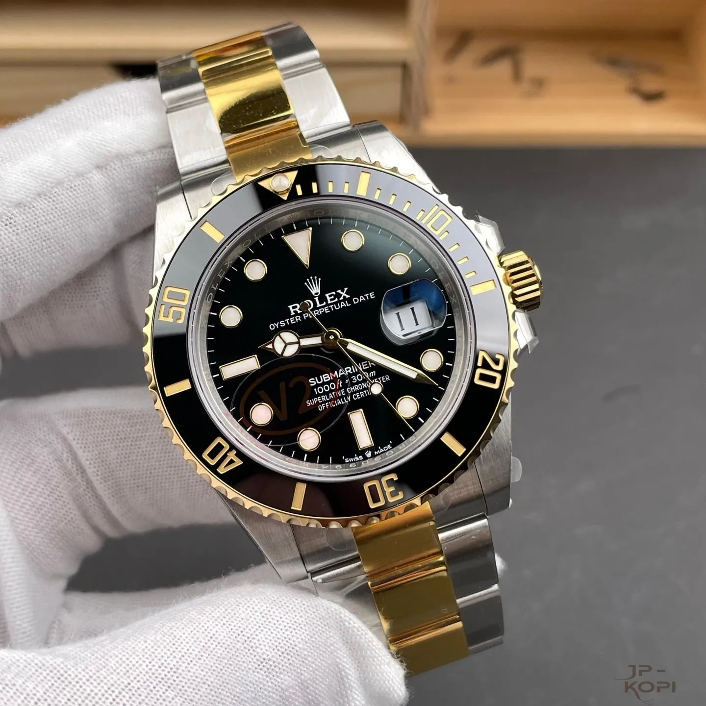 ロレックス サブマリーナーデイト 126613LN-0002|ブラックダイアル×コンビブレス 41mm 加重版【VS工場製】 - 画像 (3)