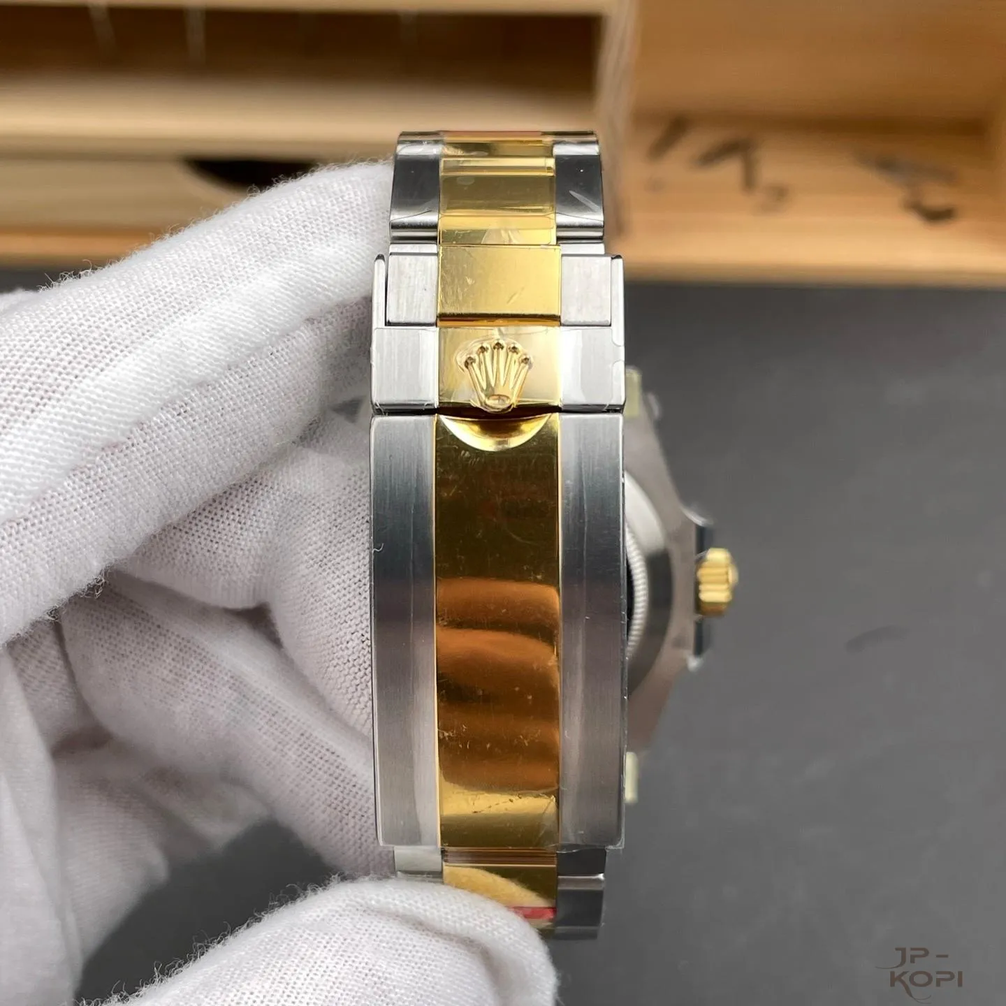 ロレックス サブマリーナーデイト 126613LN-0002|ブラックダイアル×コンビブレス 41mm 加重版【VS工場製】 - 画像 (9)