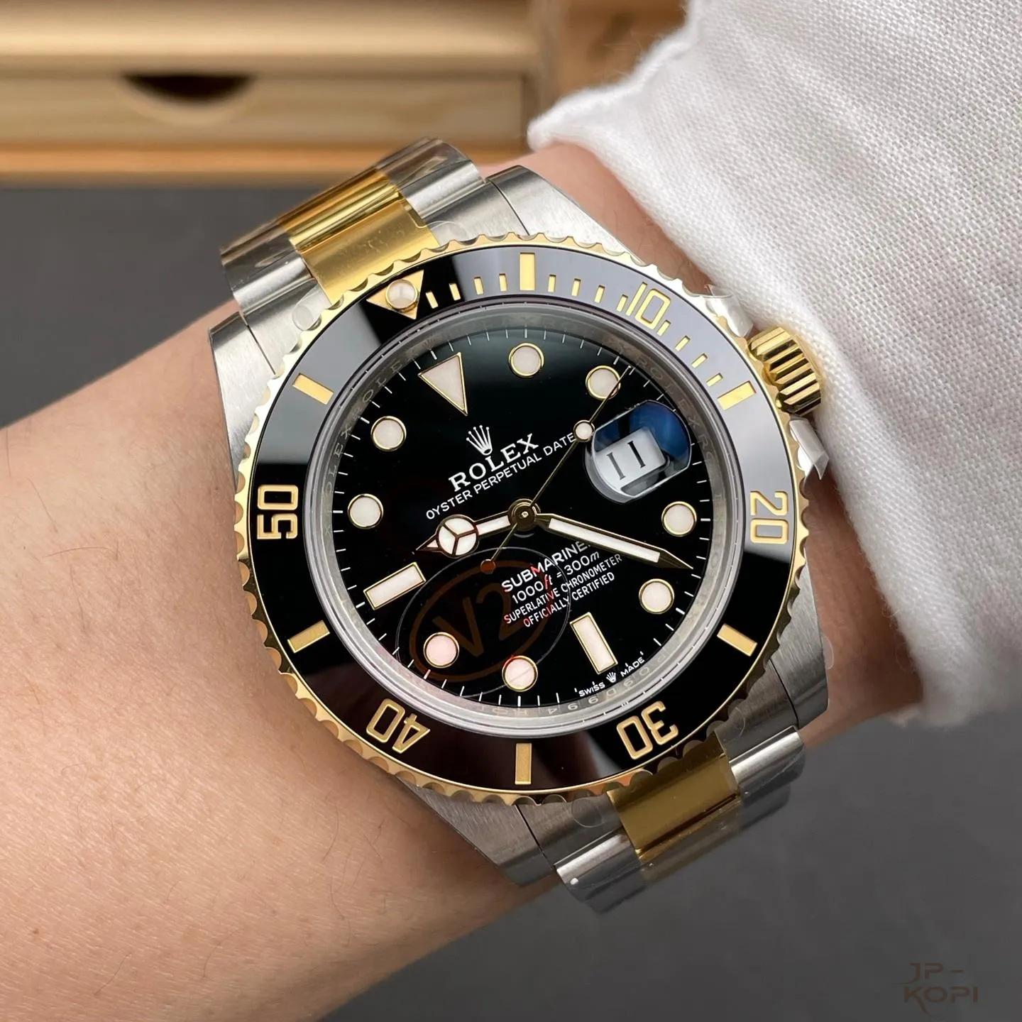 ロレックス サブマリーナーデイト 126613LN-0002|ブラックダイアル×コンビブレス 41mm 加重版【VS工場製】 - 画像 (12)