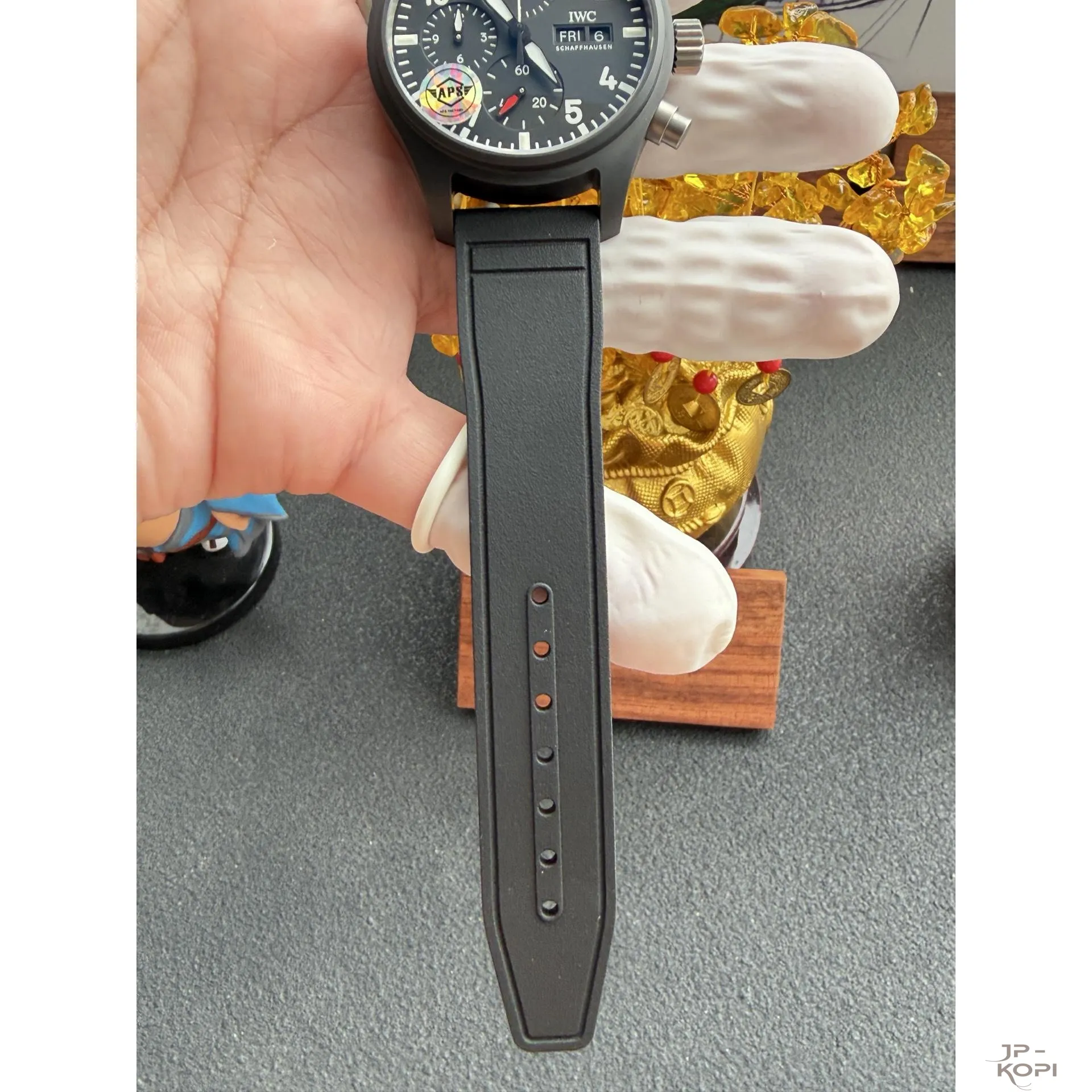 IWC パイロットウォッチ クロノグラフ 41 トップガン IW389401|ブラックセラミック × 丹東Cal.69385【APS製】 - 画像 (9)