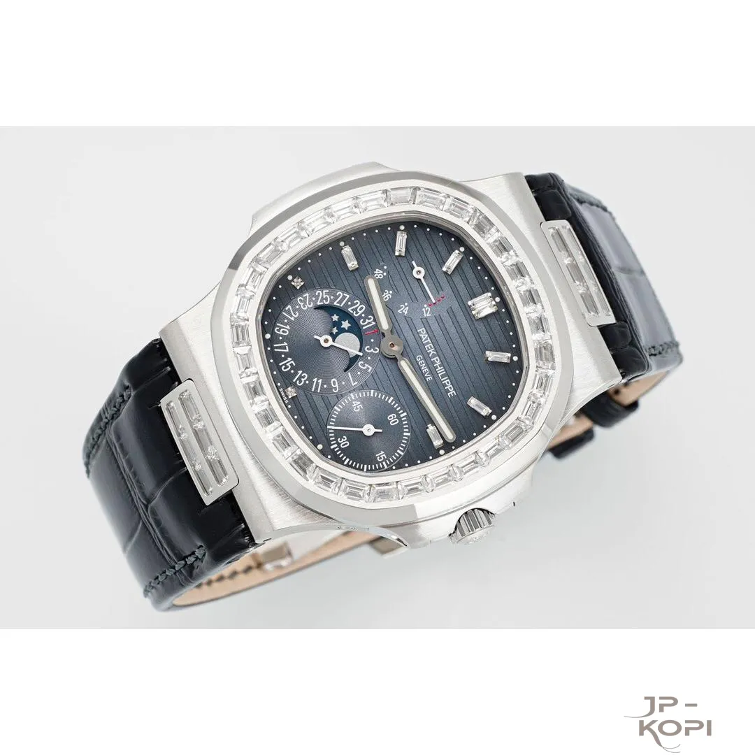 パテック・フィリップ ノーチラス 5722G-001|ネイビー × バゲットダイヤ 丹東Cal.240 V3【PPF工場製】 - 画像 (4)