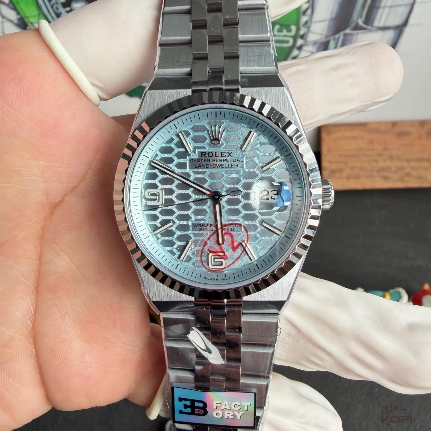 ロレックス ランドドゥエラー 127336 | ステンレス × アイスブルーハニカムダイヤル × フルーテッドベゼル 一体式Cal.7135【B工場V2】 - 画像 (2)