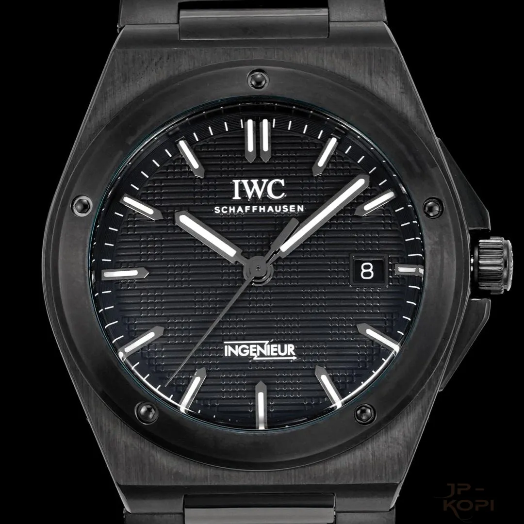 IWC インヂュニア・オートマティック 40 IW338903|ブラック文字盤 × DLCブラック【BLS工場製】 - 画像 (3)
