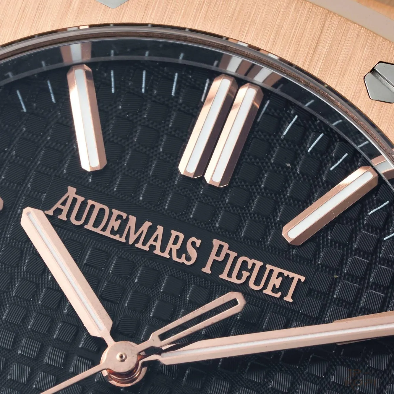 オーデマ・ピゲ ロイヤルオーク 41mm 15510OR|ブラック文字盤 × ローズゴールドブレス 加重版【DDF工場製】 - 画像 (5)