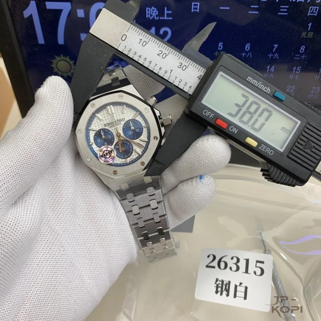 オーデマ・ピゲ ロイヤル オーク クロノグラフ 38mm 26315ST|シルバー文字盤 × ブルーカウンター【APS工場製】 - 画像 (4)