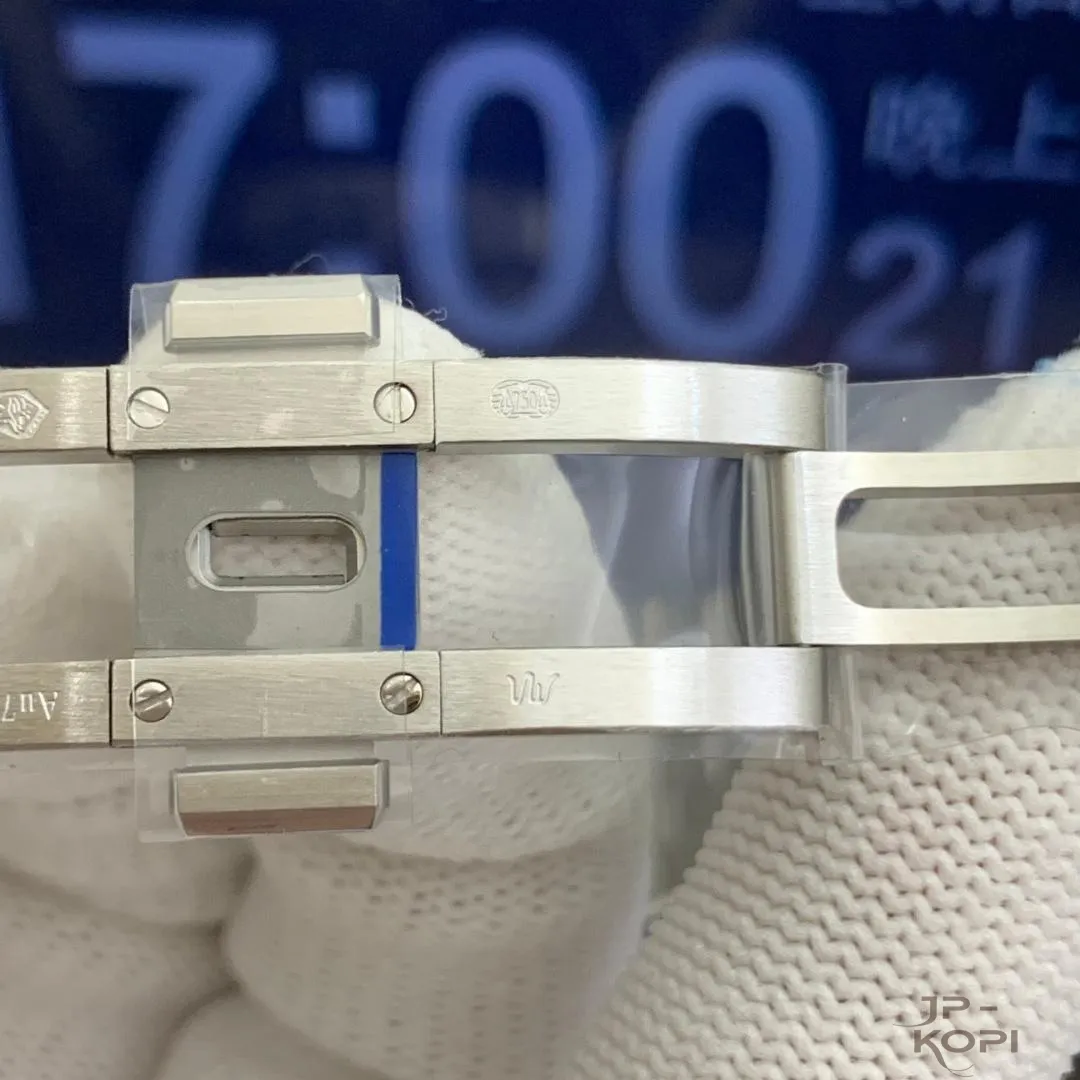 オーデマ・ピゲ ロイヤル オーク クロノグラフ 38mm 26315ST|シルバー文字盤 × ブルーカウンター【APS工場製】 - 画像 (10)