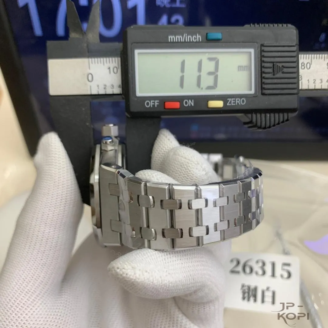 オーデマ・ピゲ ロイヤル オーク クロノグラフ 38mm 26315ST|シルバー文字盤 × ブルーカウンター【APS工場製】 - 画像 (13)