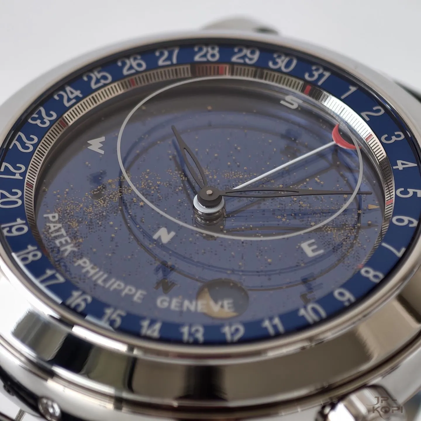 パテック・フィリップ セレスティアル 6102P-001|ブルー文字盤 セレスティアルディスク × レザーストラップ 44mm【PPF工場製】 - 画像 (6)