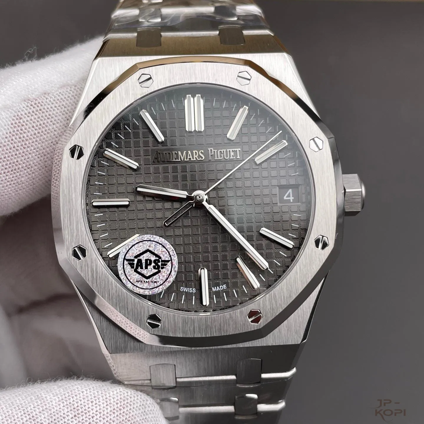 オーデマ・ピゲ ロイヤルオーク 41mm 15510ST|グレー文字盤 × ステンレスブレスレット【APS工場製】 - 画像 (4)