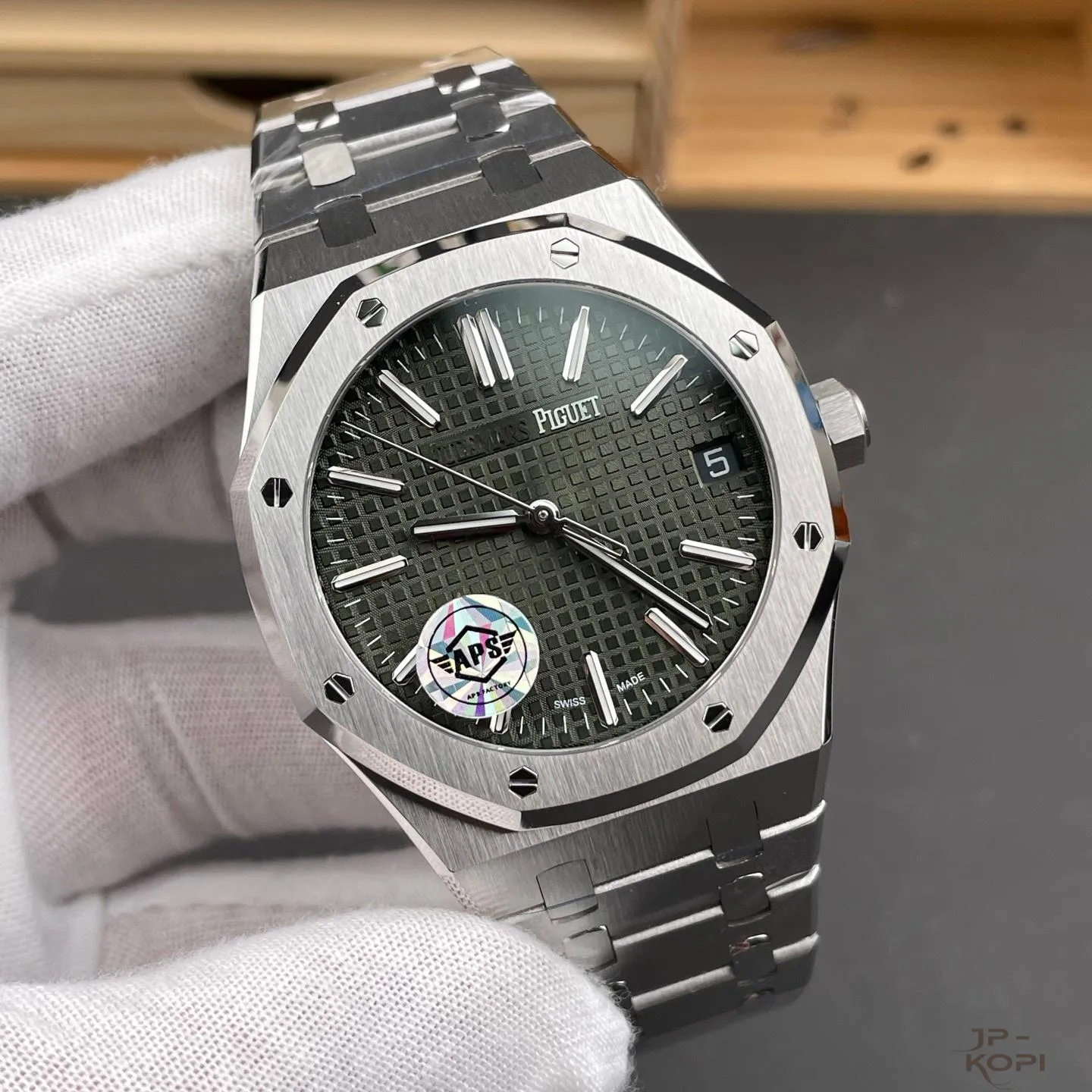 オーデマ・ピゲ ロイヤルオーク 41mm 15510ST|グリーン文字盤・ステンレスブレスレット【APS工場製】 - 画像 (3)