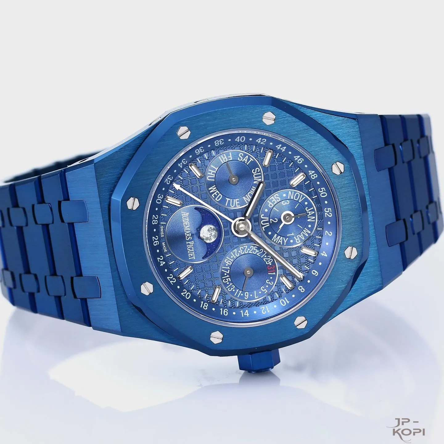 オーデマ・ピゲ ロイヤルオーク 永久カレンダー 41mm 26579CS|ブルー文字盤 × DLCブルーケース【BBS工場製】 - 画像 (4)