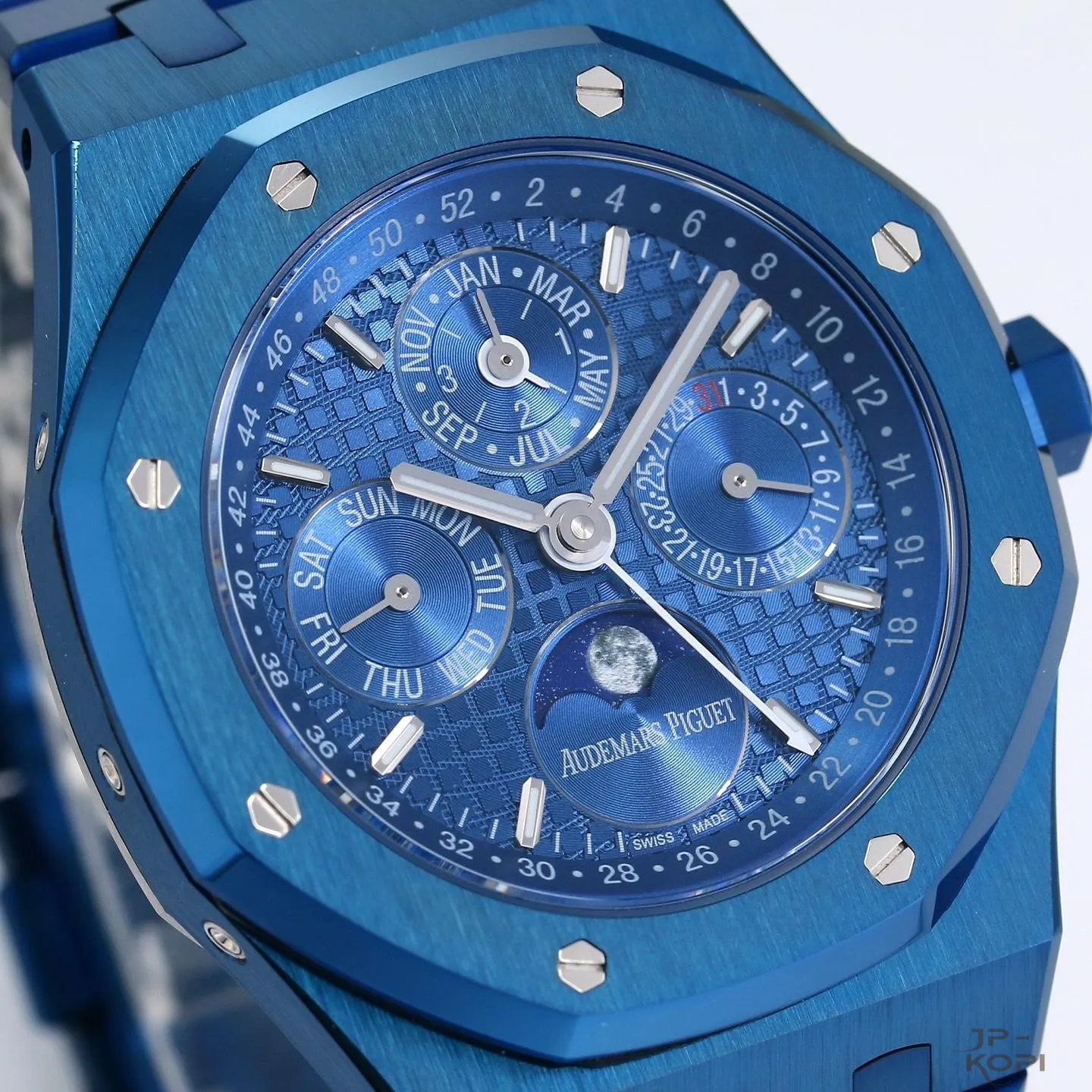 オーデマ・ピゲ ロイヤルオーク 永久カレンダー 41mm 26579CS|ブルー文字盤 × DLCブルーケース【BBS工場製】 - 画像 (5)