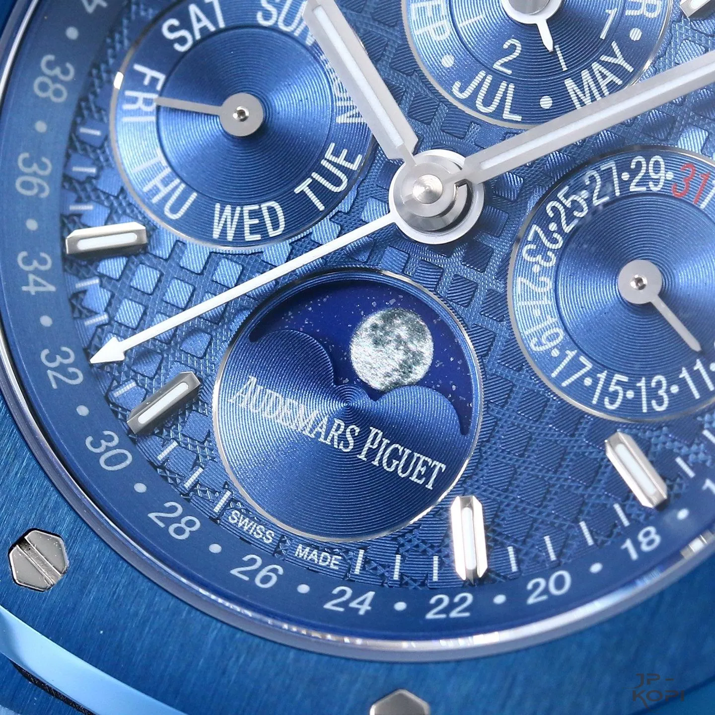 オーデマ・ピゲ ロイヤルオーク 永久カレンダー 41mm 26579CS|ブルー文字盤 × DLCブルーケース【BBS工場製】 - 画像 (6)