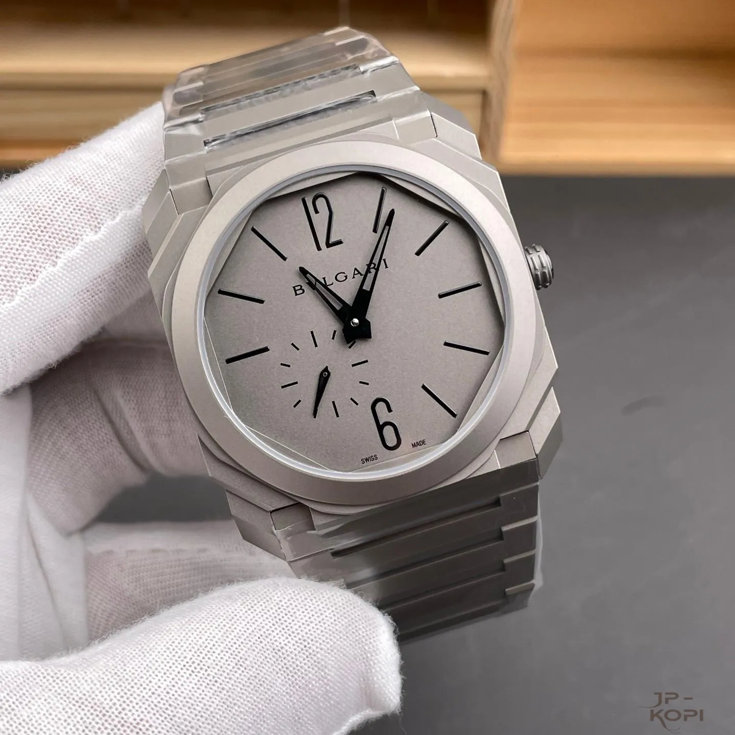 ブルガリ オクト OCTO 102713|グレーダイアル チタン 40mm Cal.138 80G【BV工場製】 - 画像 (3)