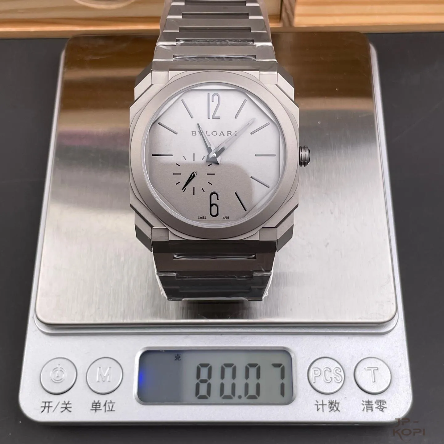 ブルガリ オクト OCTO 102713|グレーダイアル チタン 40mm Cal.138 80G【BV工場製】 - 画像 (10)