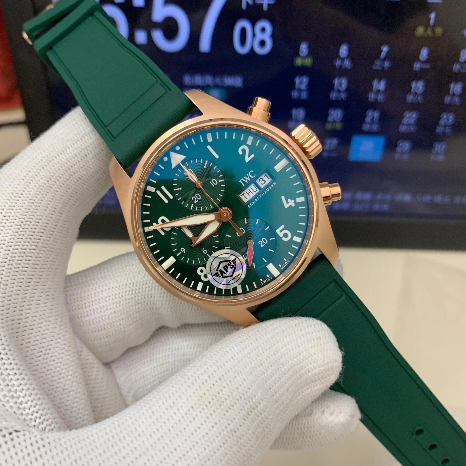 IWC パイロットウォッチ IW388110|グリーンダイアル × ローズゴールドケース × ラバーベルト【APS工場製】 - 画像 (3)