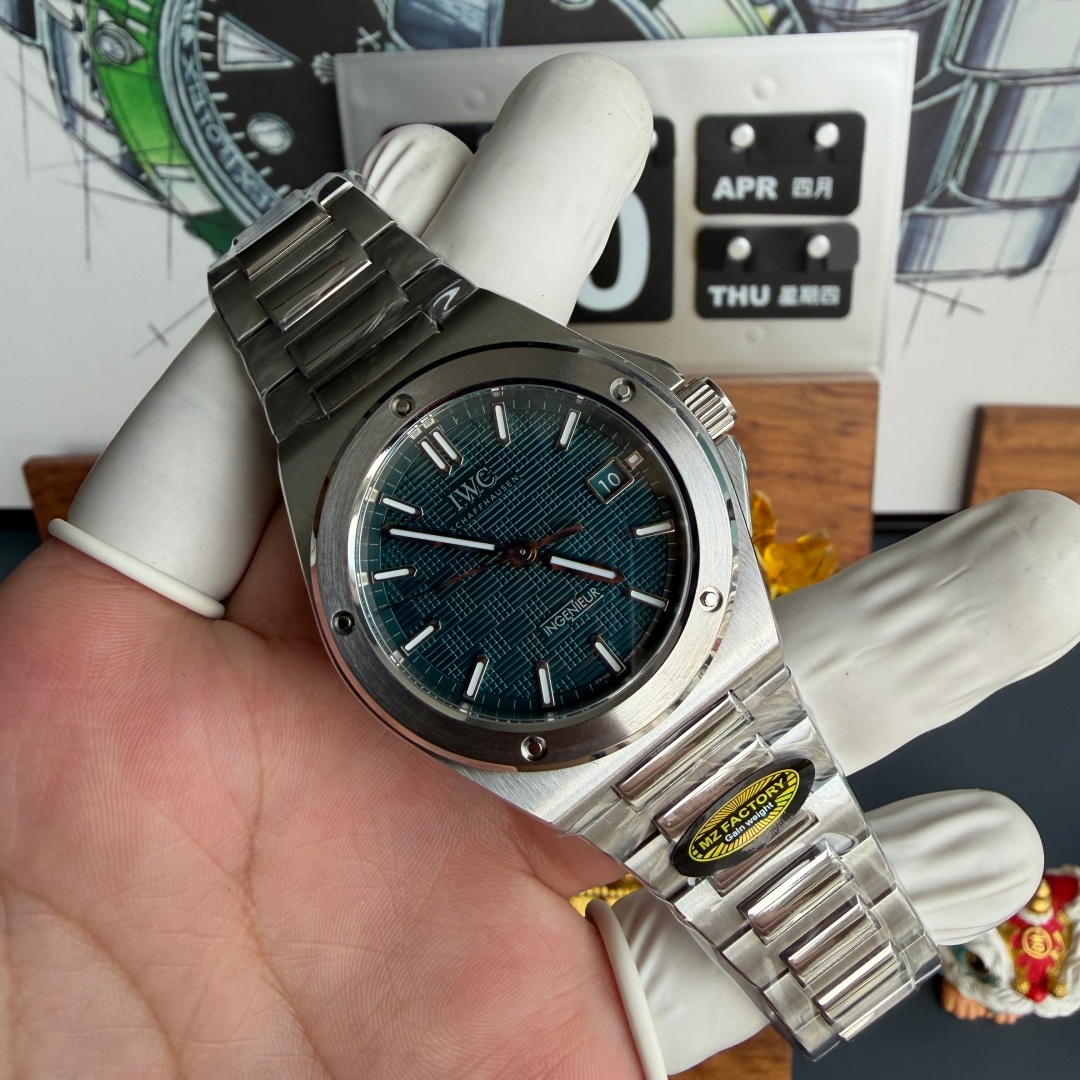 IWC インヂュニア IW328903|アクアダイアル × 904Lステンレス【MZ工場製】 - 画像 (3)