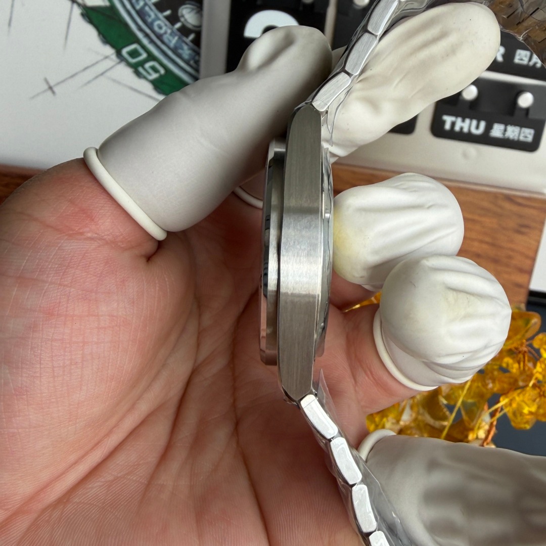 IWC インヂュニア IW328903|アクアダイアル × 904Lステンレス【MZ工場製】 - 画像 (6)