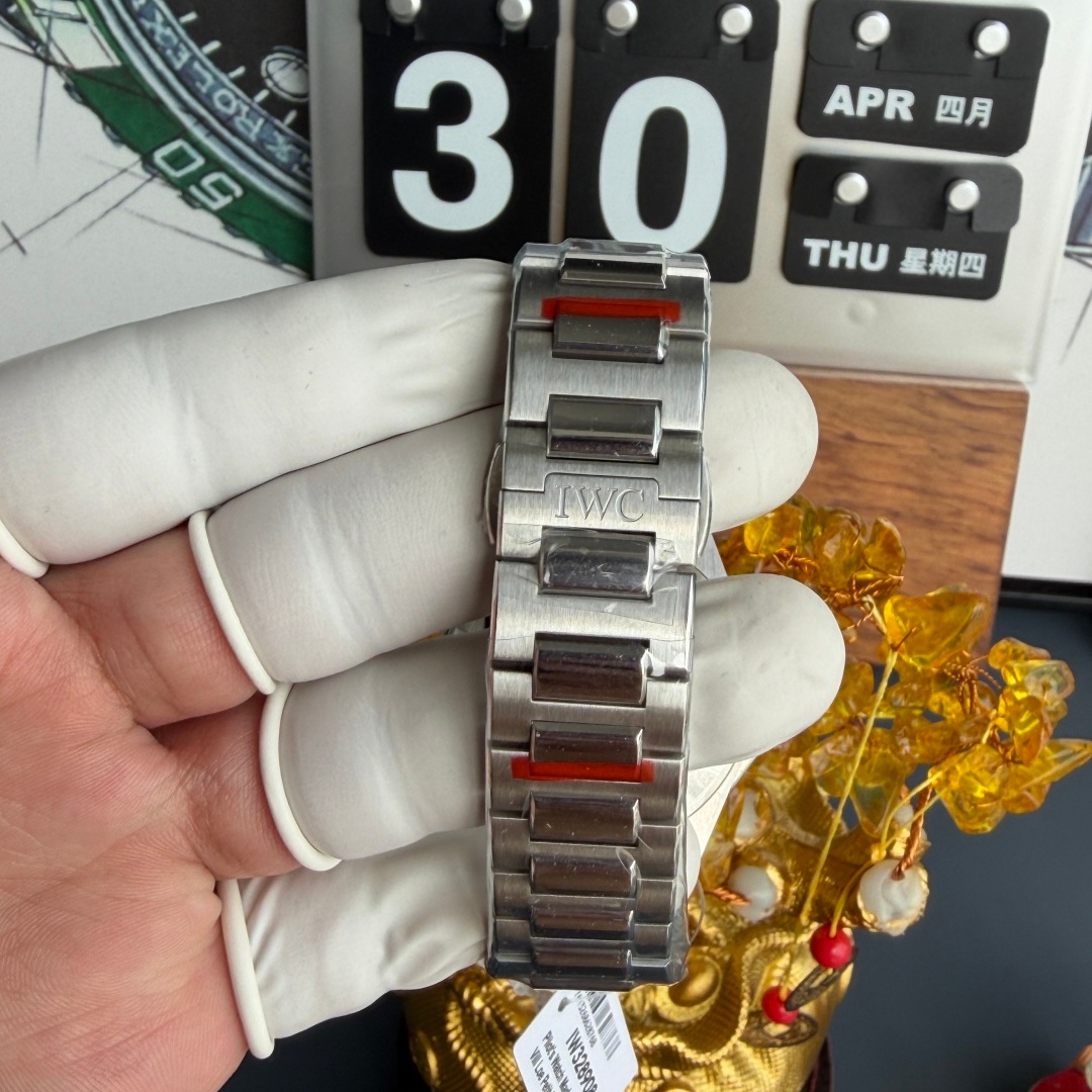 IWC インヂュニア IW328903|アクアダイアル × 904Lステンレス【MZ工場製】 - 画像 (8)
