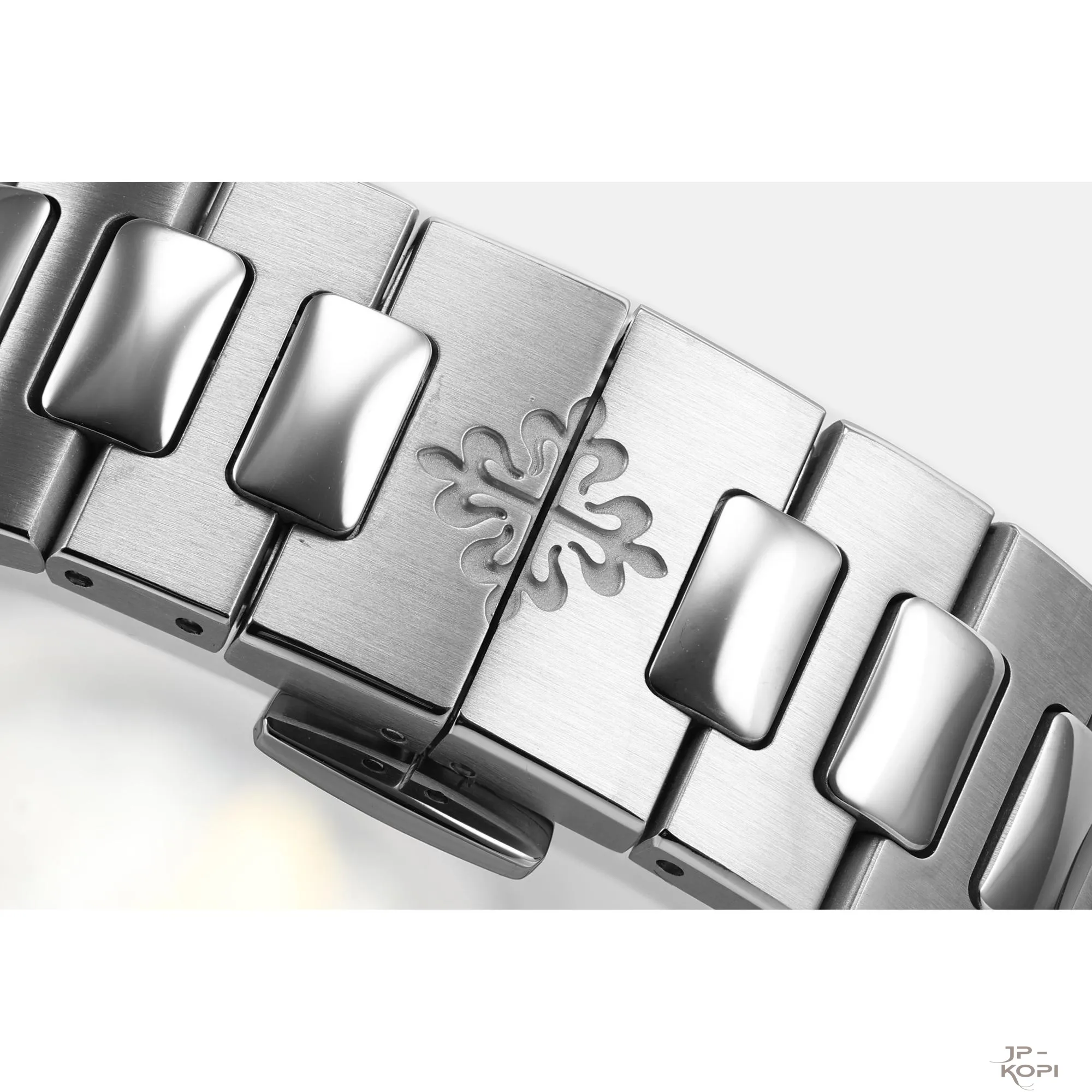 パテック・フィリップ ノーチラス誕生50周年記念 5810G-001|ブルーダイアル × ステンレスブレスレット【PPF工場製】 - 画像 (10)